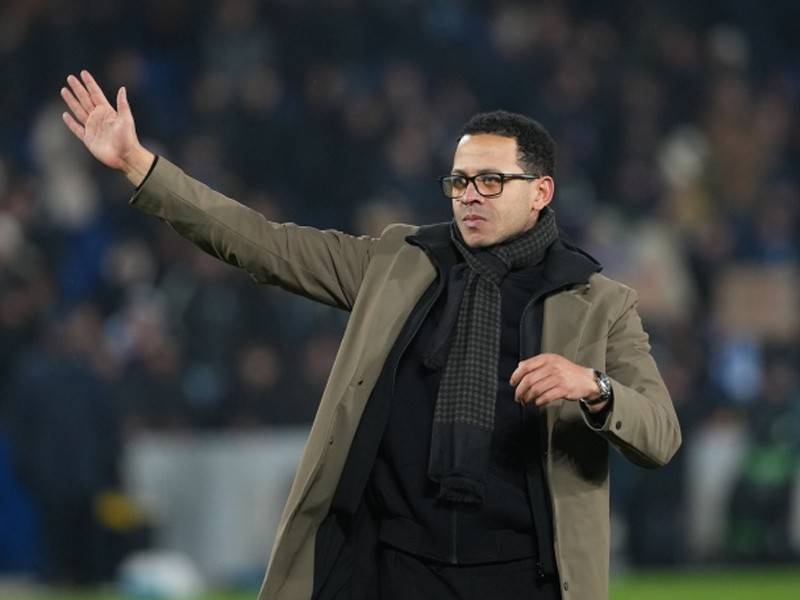  莱万多夫斯基什么时候加盟巴萨 