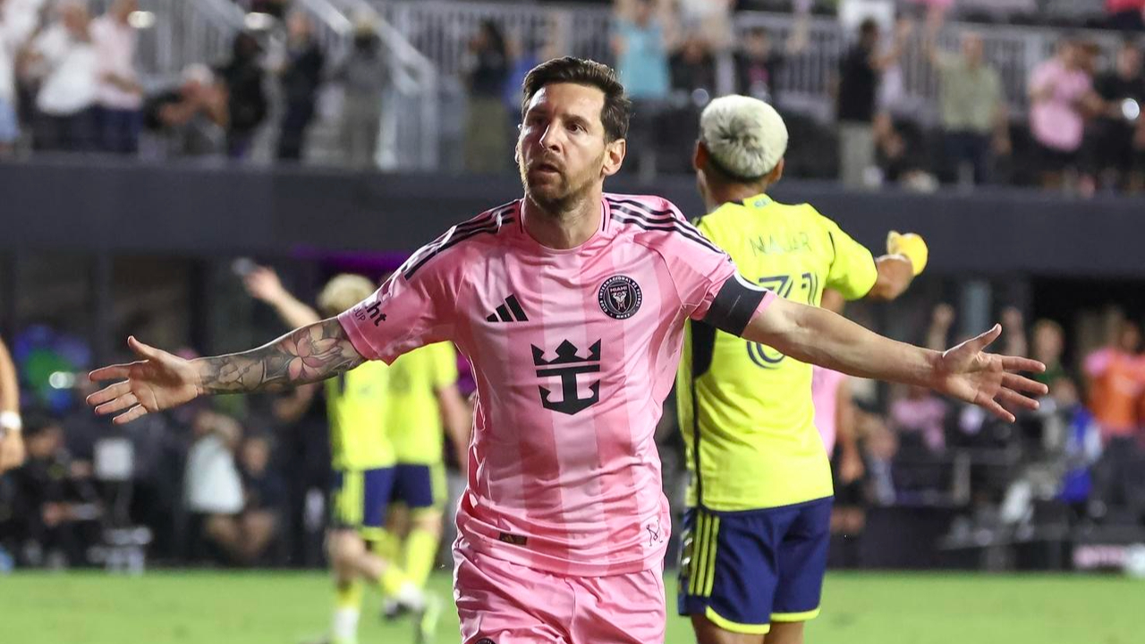 梅西迎来十五赛季高光表现，公牛球迷沸腾！的简单介绍