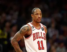 雷速直播- 德罗巴和nba球员合影 